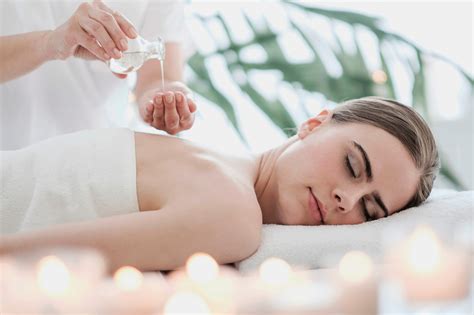 Massage sensuel complet du corps Massage érotique Sous siggenthal